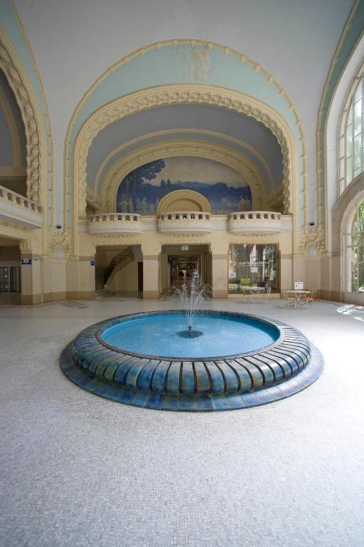 Hôtel des Thermes Les Dômes Vichy Exterior foto